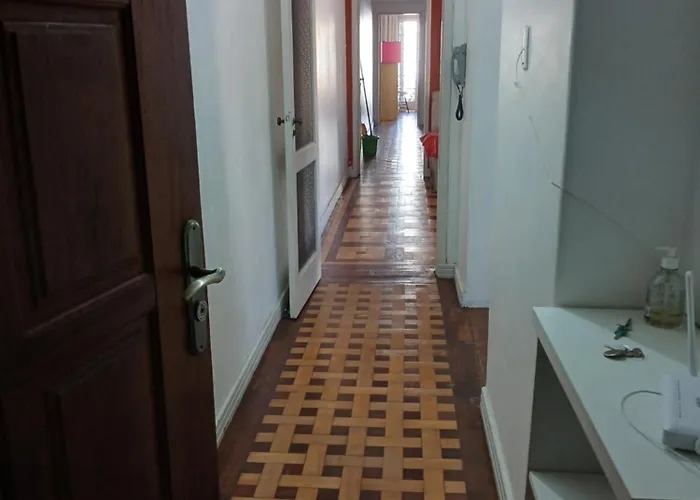 De 3 Dormitórios No Centro Histórico Porto Alegre